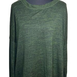Women’s Heathered Green Long Sleeve Shirt